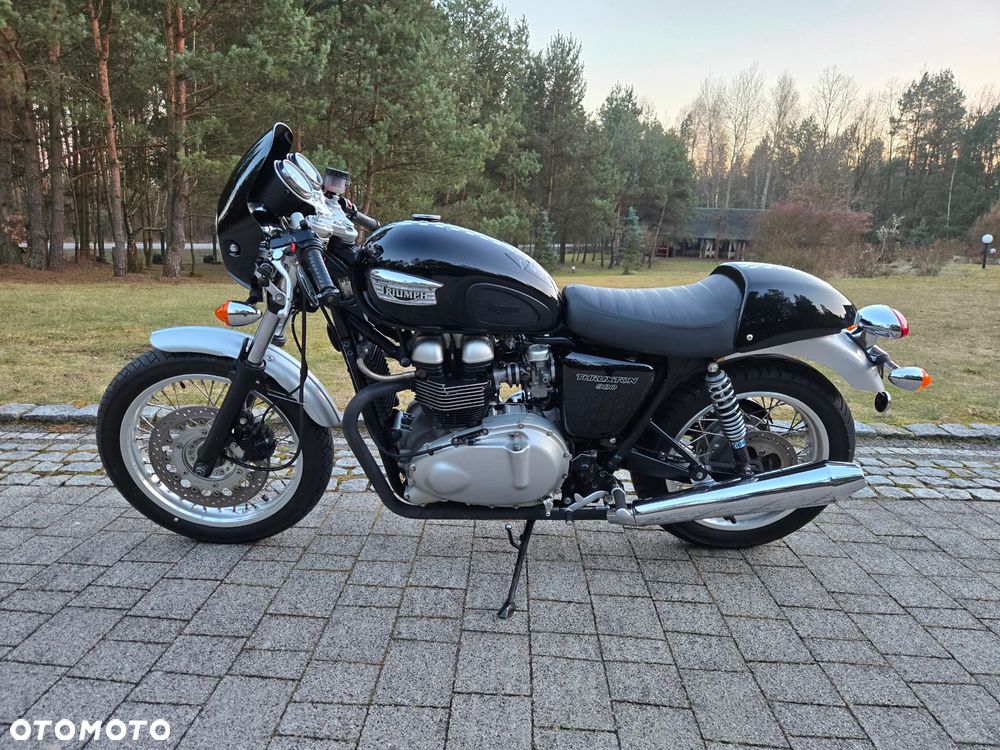 Triumph Thruxton - 5