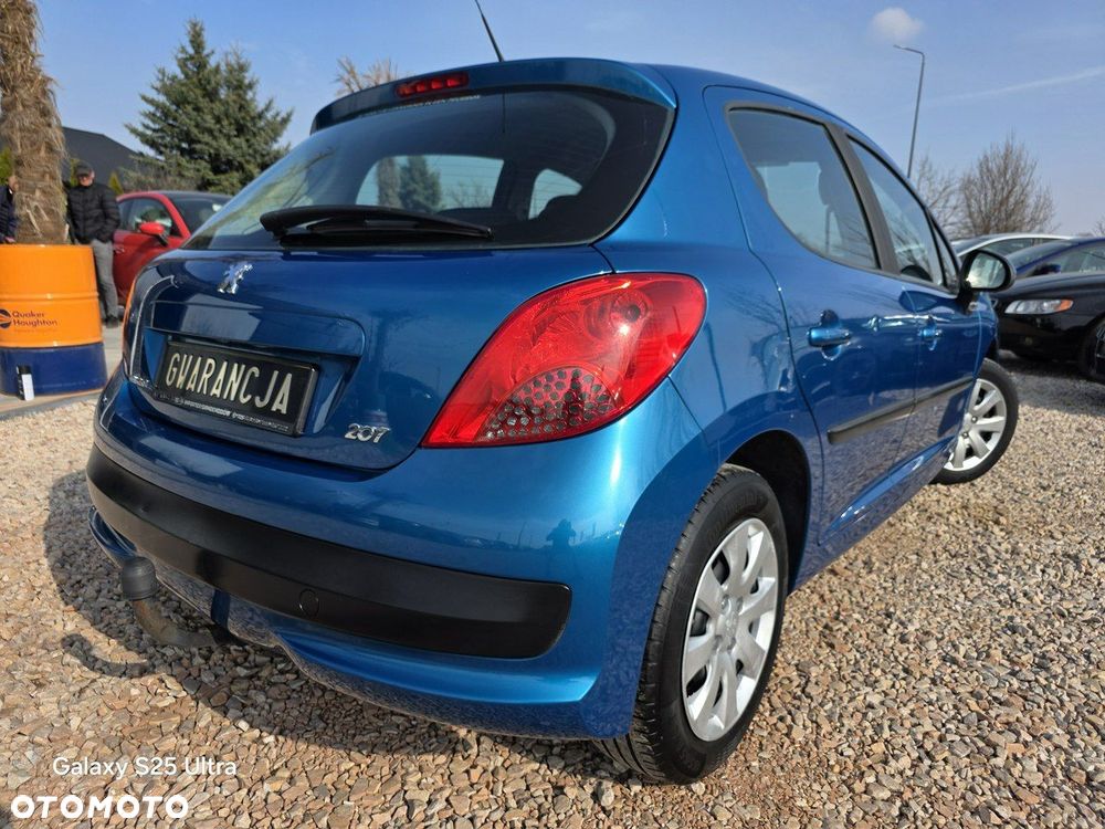 Peugeot 207 1.4 - 22