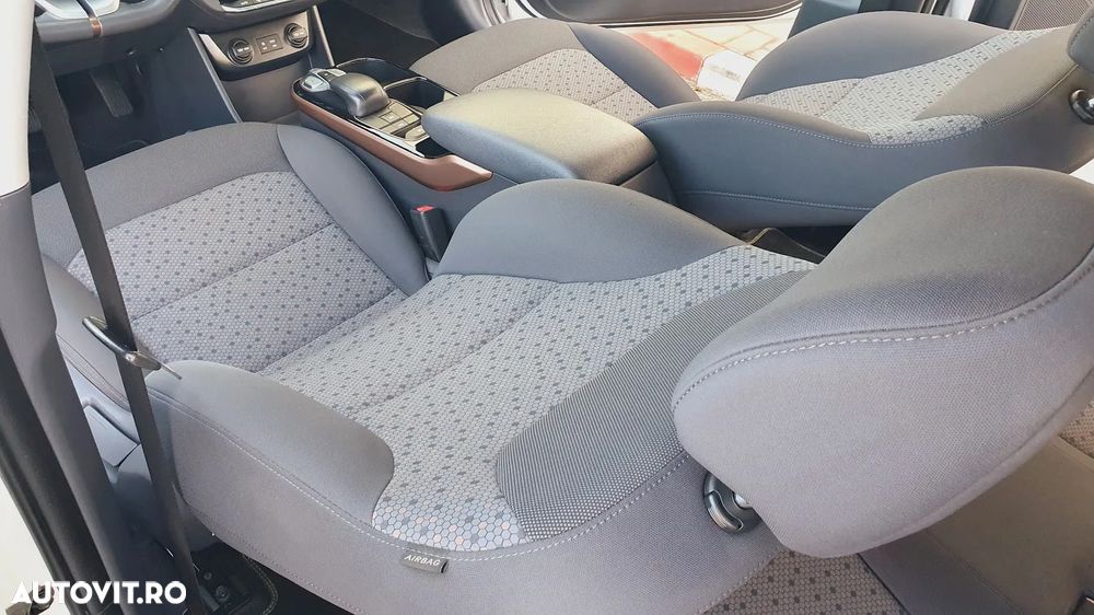Hyundai IONIQ 120CP Exclusive - 37