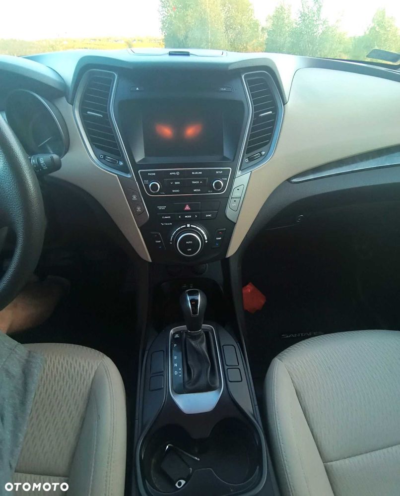 Hyundai Santa Fe - 4