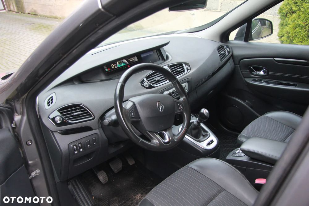 Renault Scenic 1.5 dCi Expression - 13