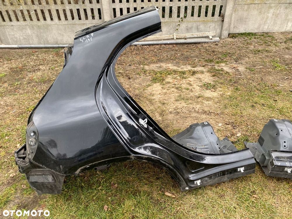 mercedes gla 156 blotnik cwiartka tylna prawa - 1