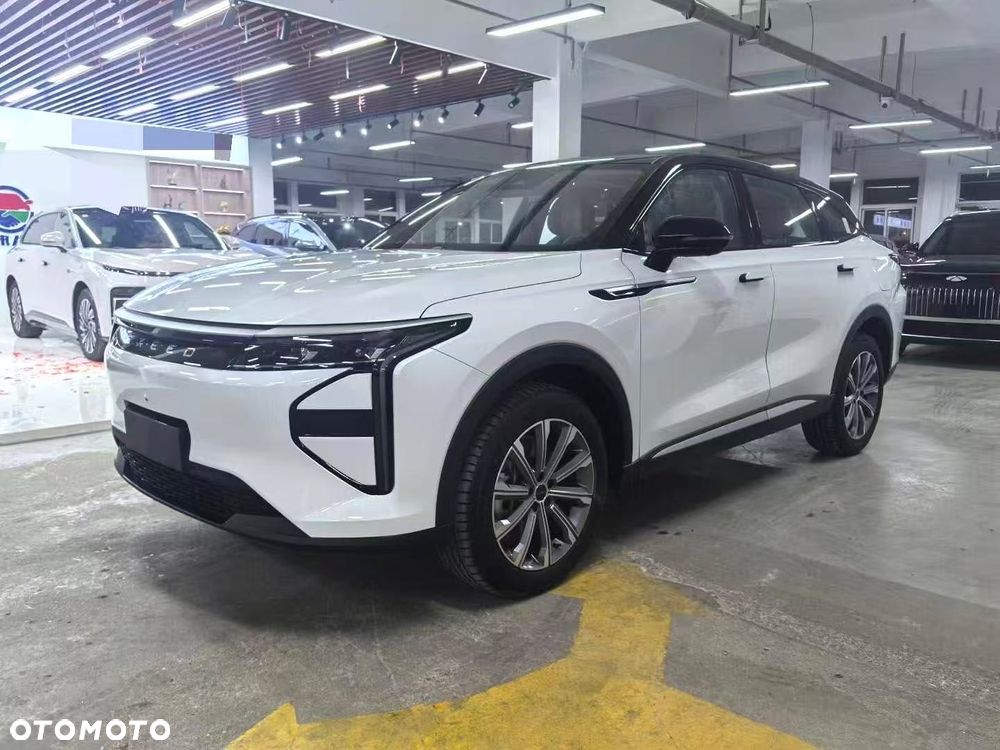 Omoda 9