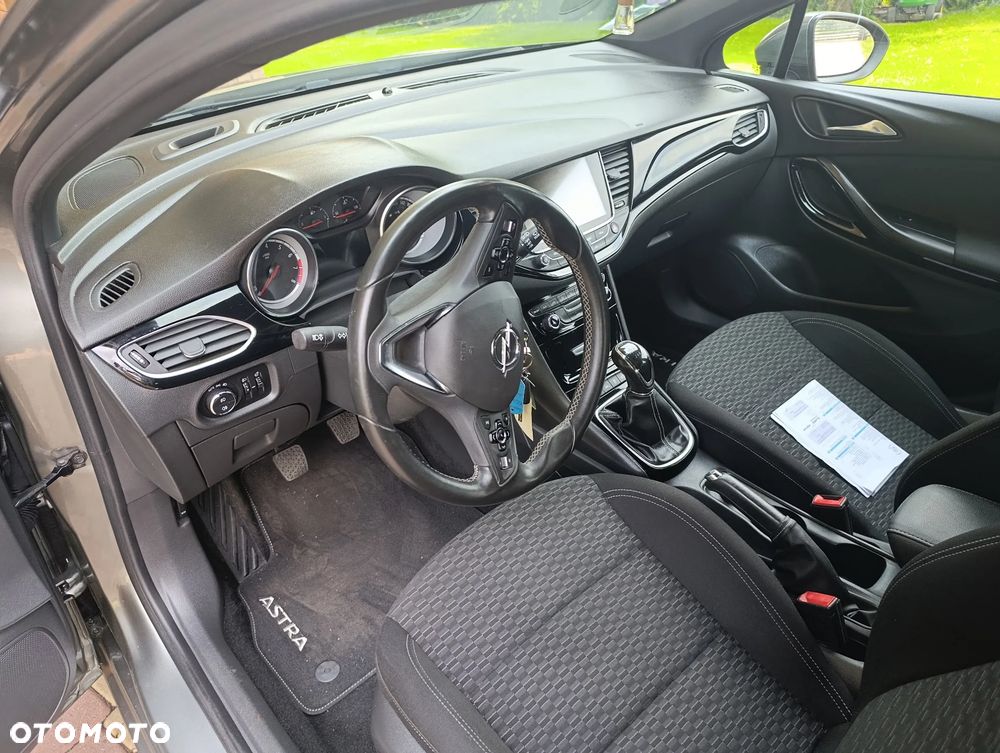 Opel Astra 1.4 Turbo Innovation - 35