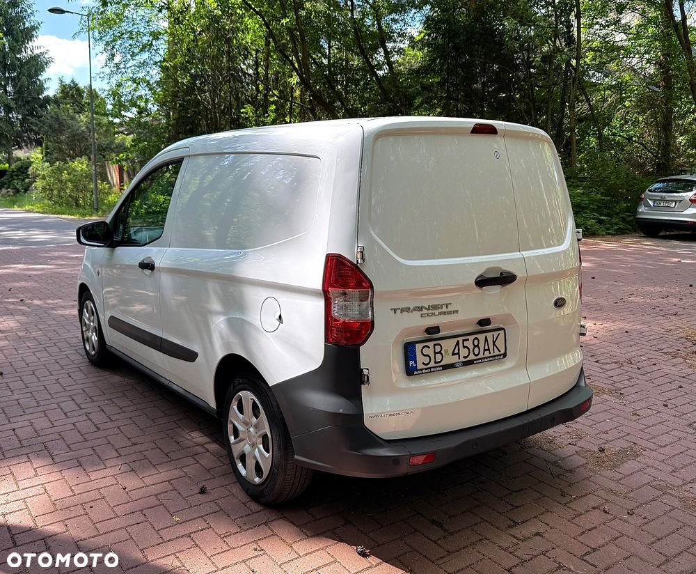 Ford Transit Courier - 5