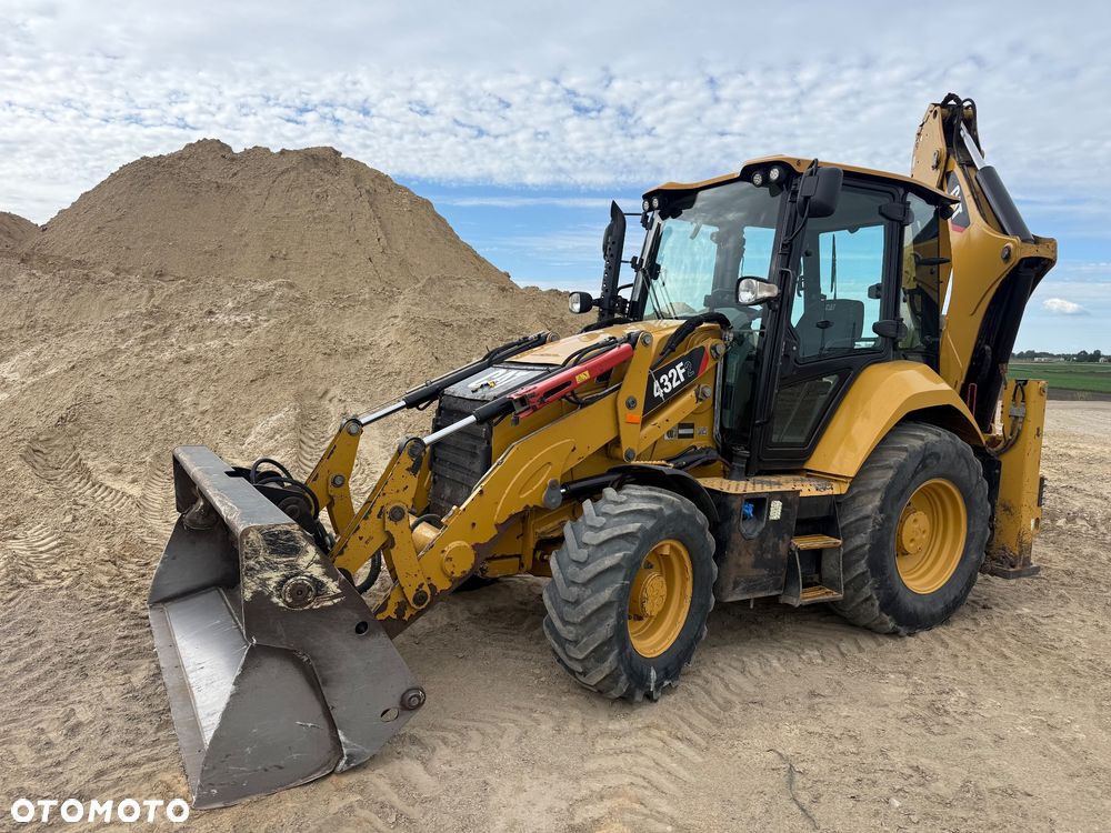 Caterpillar 432F2 - 6