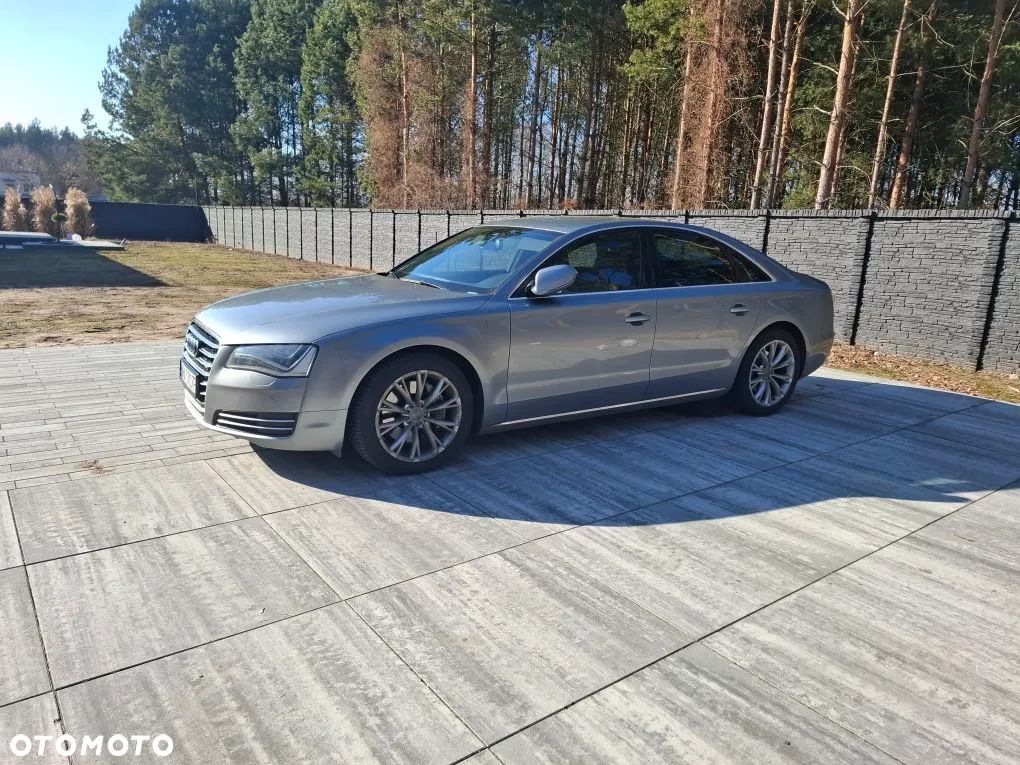 Audi A8 - 1