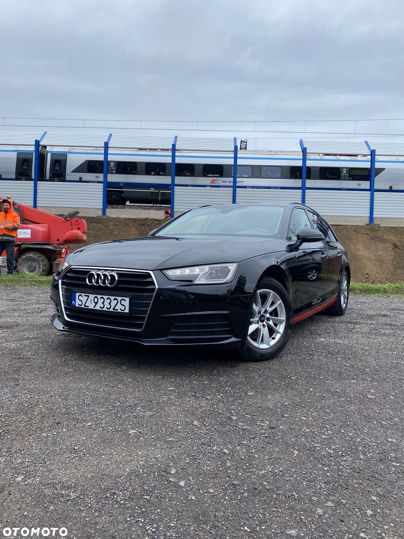 Audi A4 Avant 2.0 TDI S tronic - 1