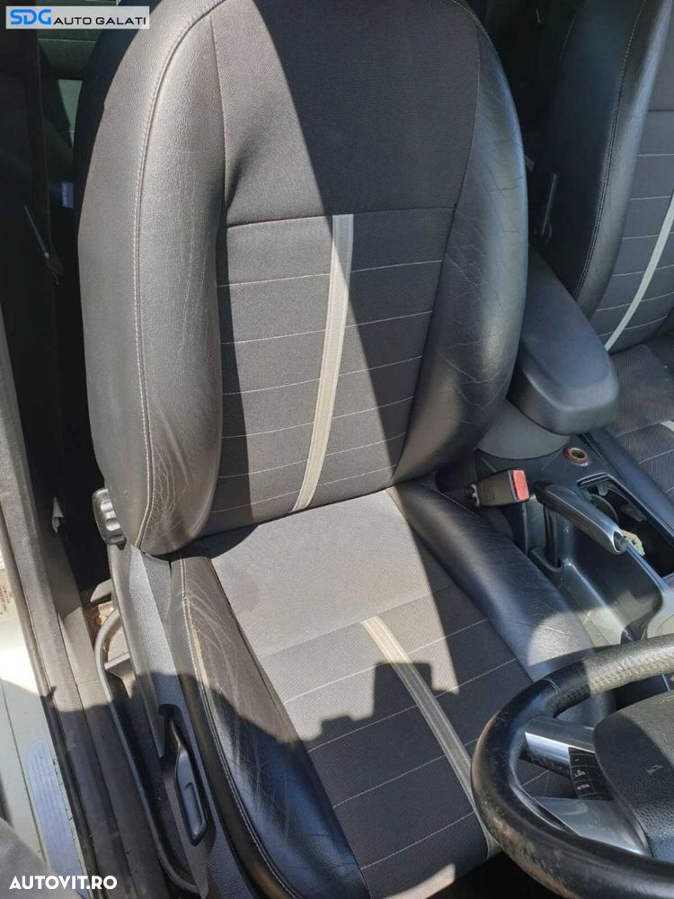 Scaun Dreapta Fata Pasager Fara Incalzire Semi Piele Ford Kuga 1 2008 - 2013 [C7842] [C7844] - 1