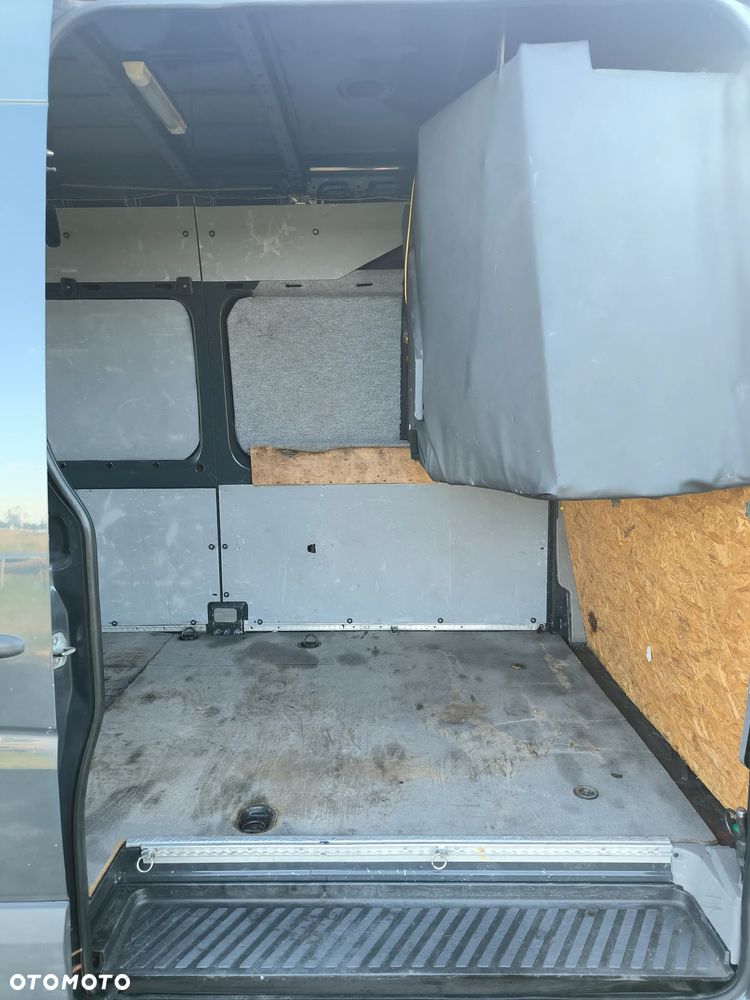 Mercedes-Benz SPRINTER - 12