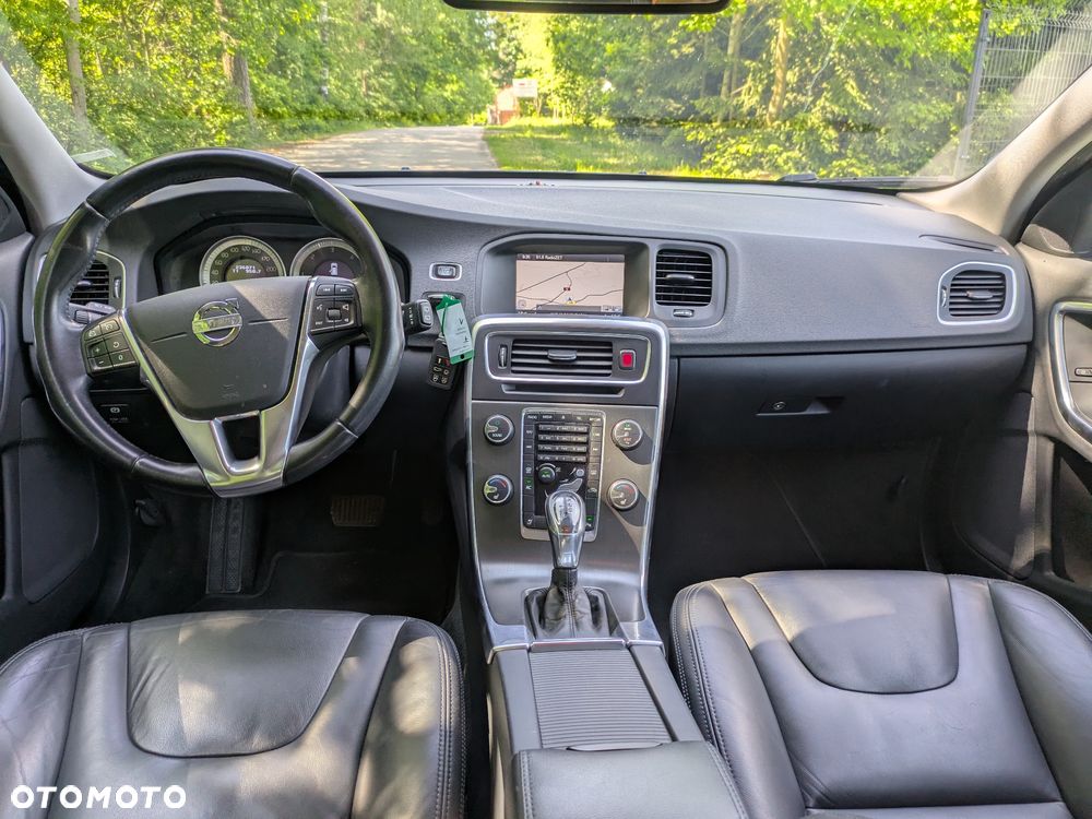 Volvo V60 D4 AWD Summum - 15