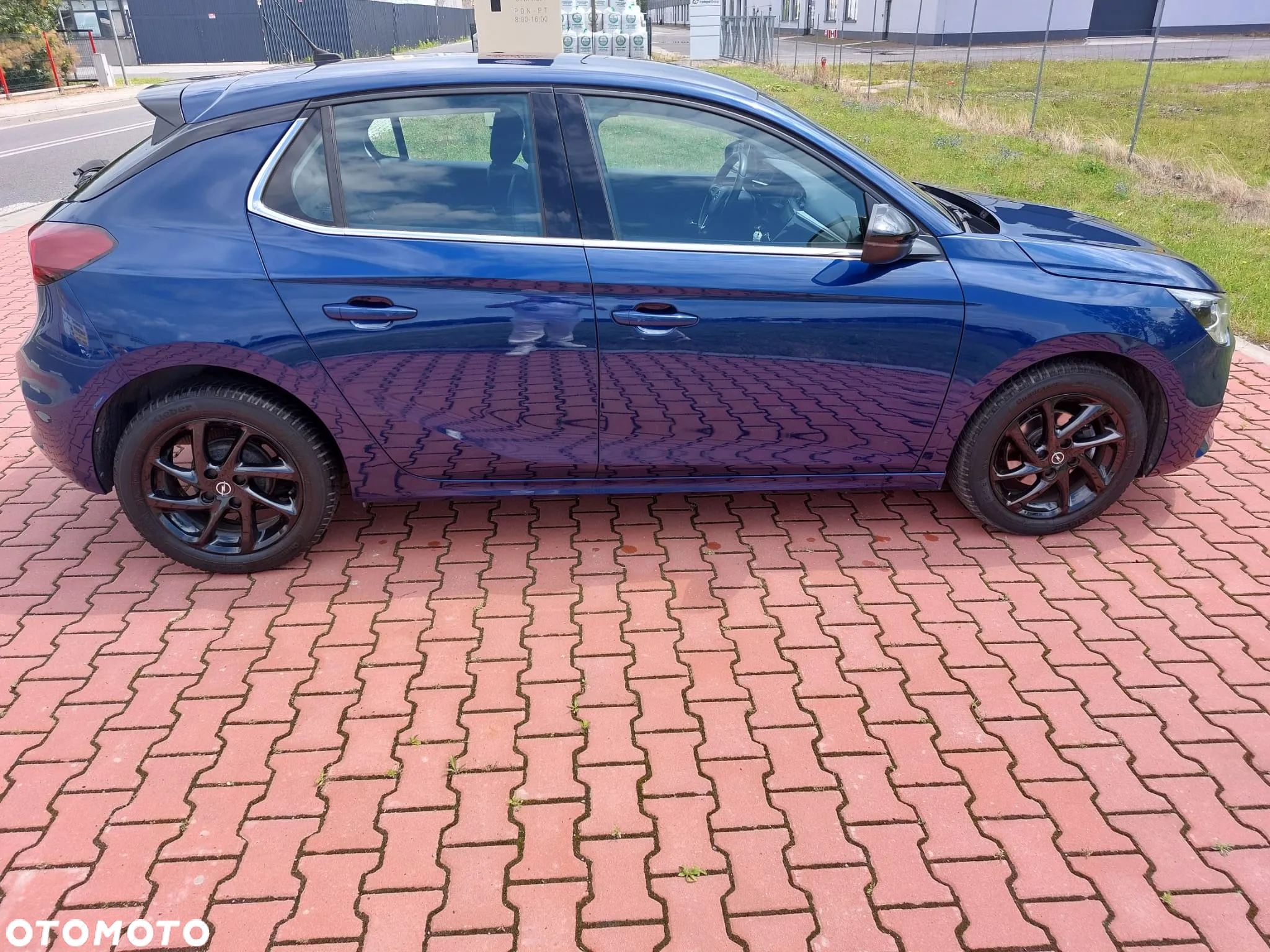 Opel Corsa 1.2 Elegance S&S - 9