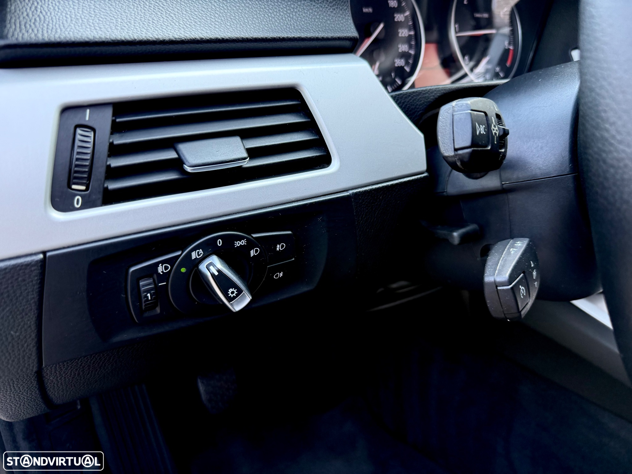 BMW 318 d DPF Touring Edition Sport - 39