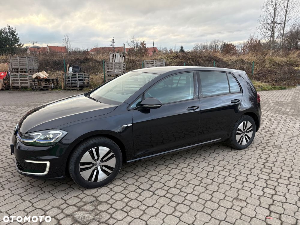 Volkswagen Golf - 4