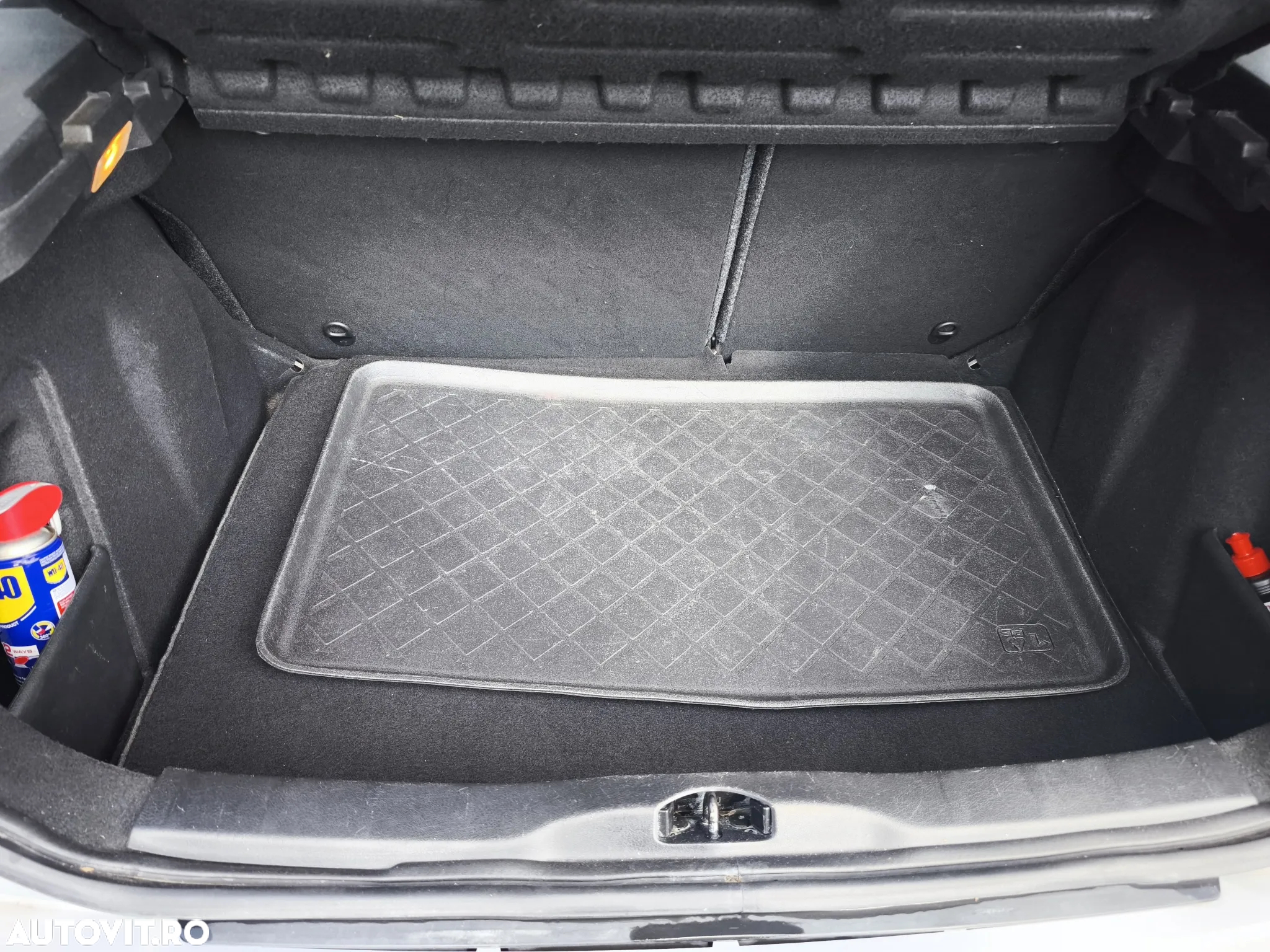 Citroën C4 1.6 HDI 16V SX - 11