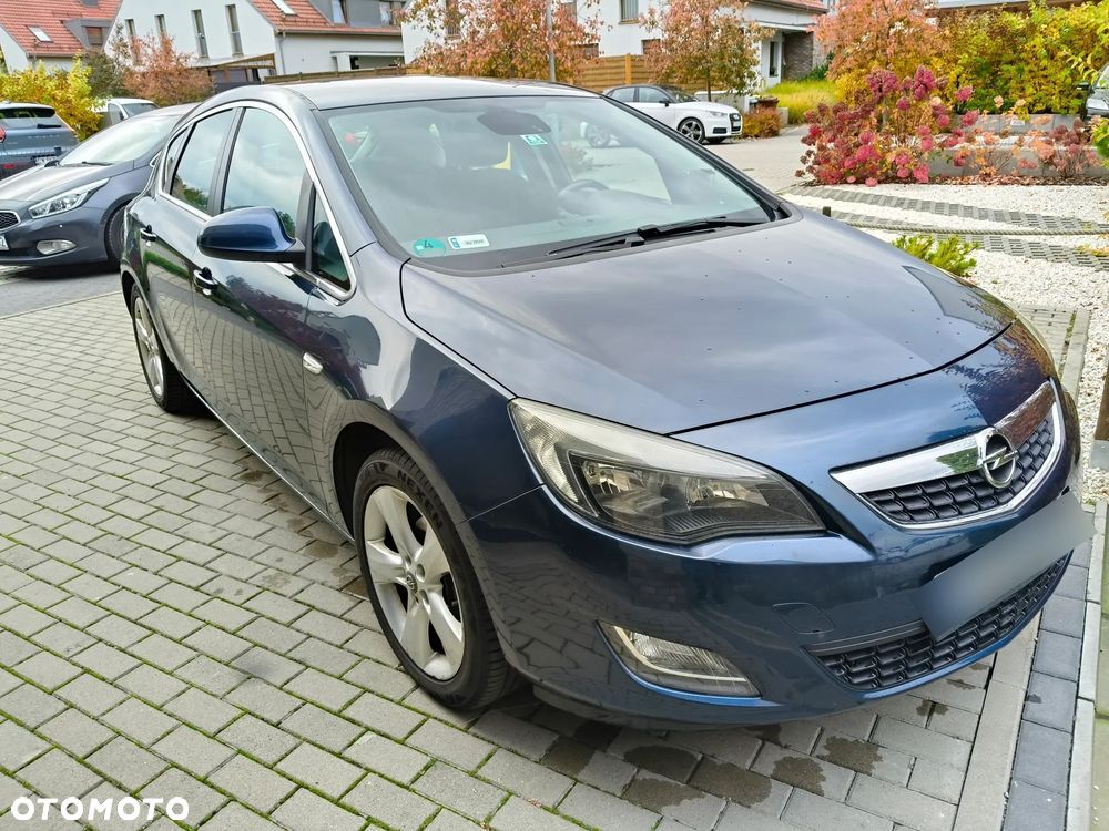 Opel Astra IV 1.6 Sport - 12