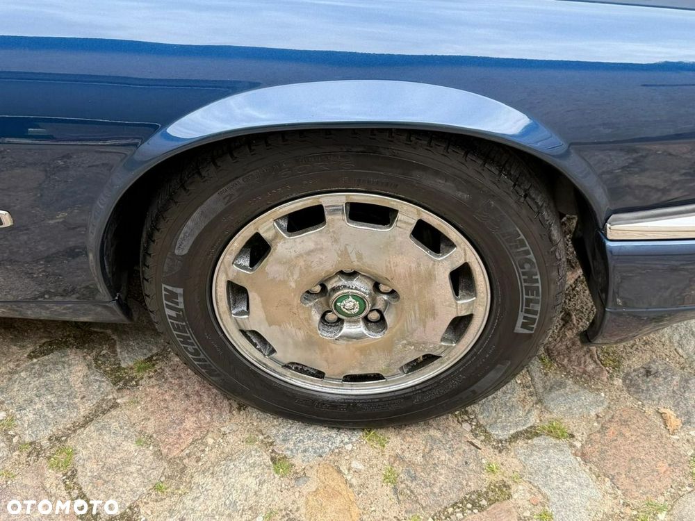 Jaguar XJS - 25