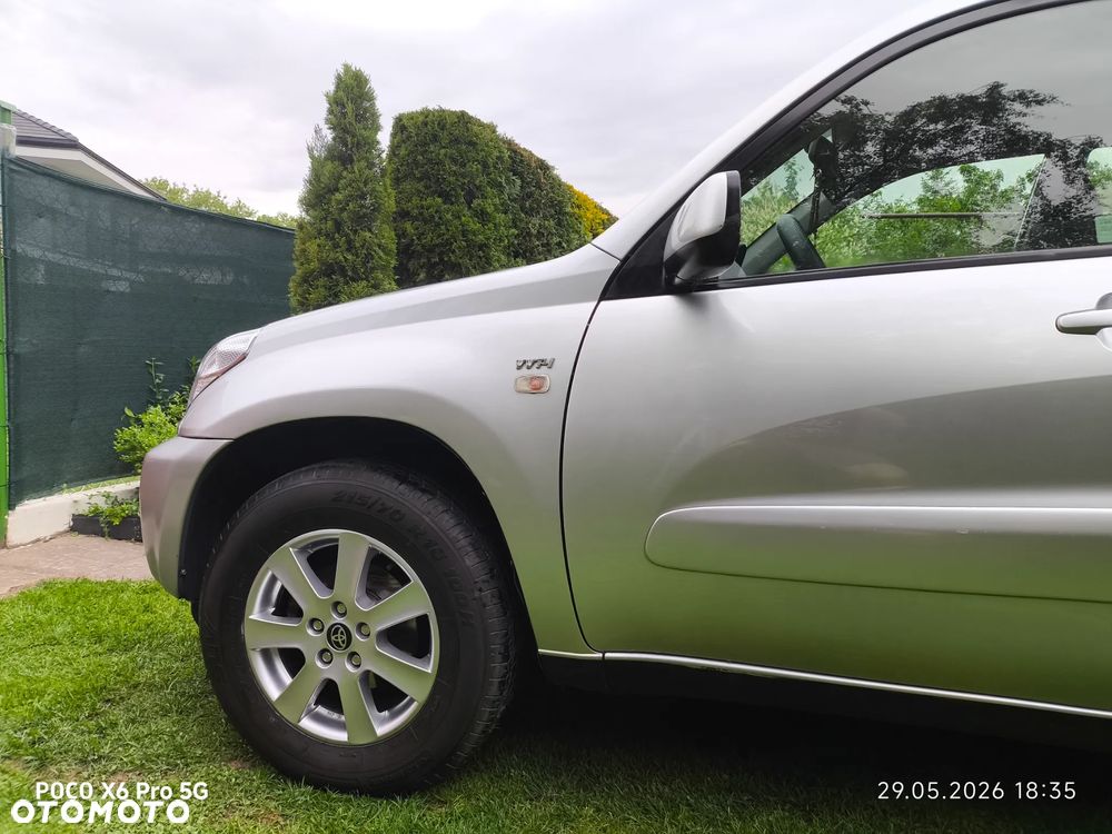 Toyota RAV4 1.8 VVT-i Terra 2WD - 27