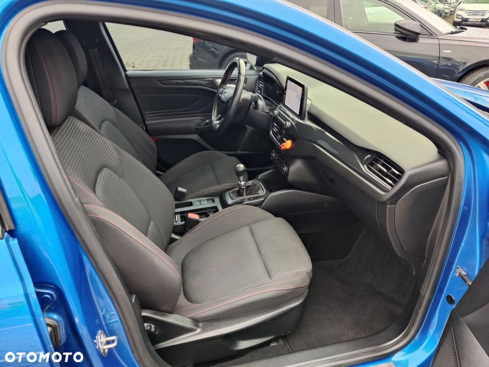 Ford Focus 1.5 EcoBlue Start-Stopp-System ST-LINE - 18