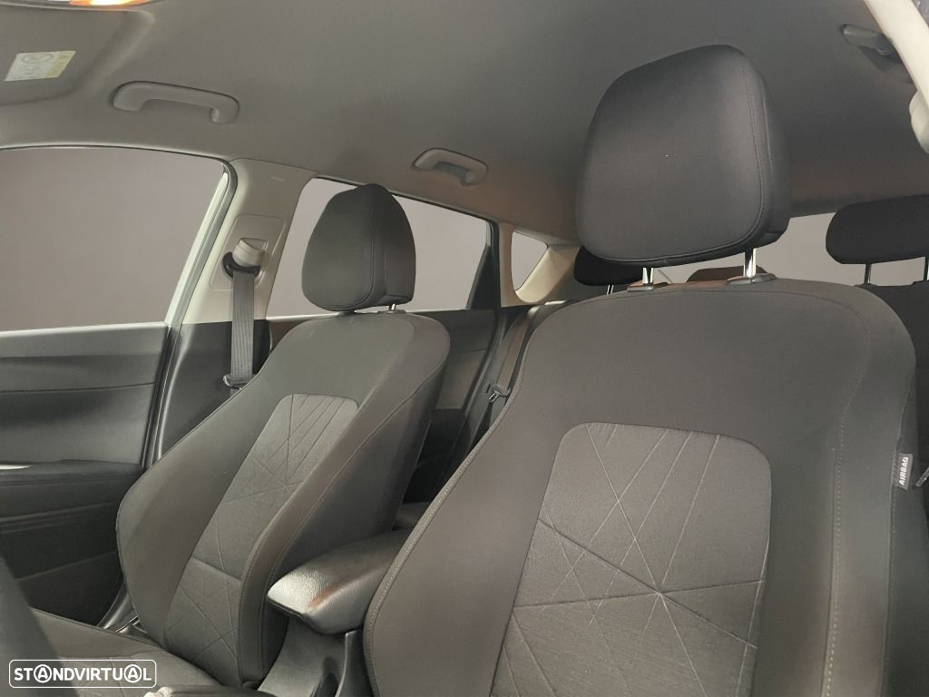 Hyundai Bayon - 8