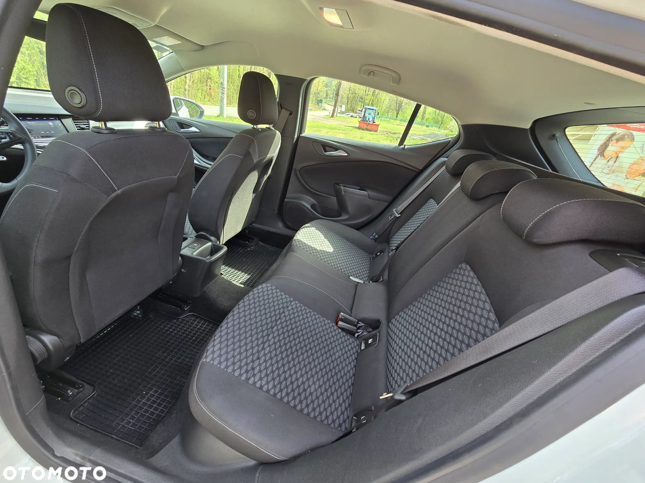 Opel Astra 1.2 Turbo - 13