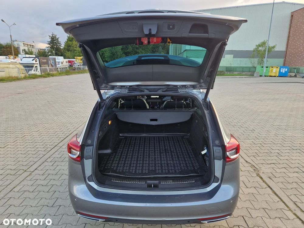 Opel Insignia - 2