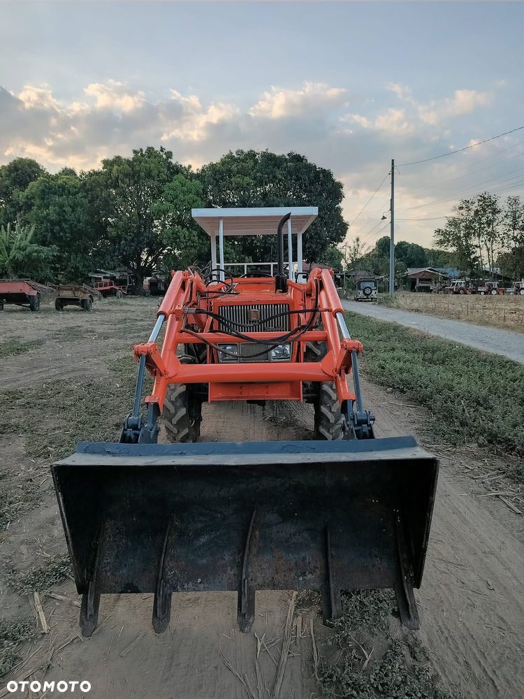 Kubota L3202DT - 8