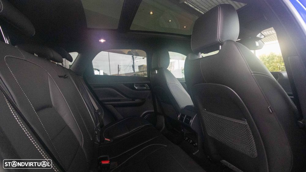 Jaguar F-Pace 25d AWD Aut. R-Sport - 11