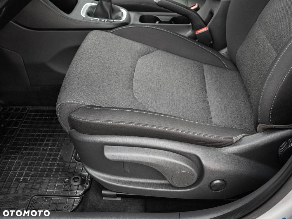 Hyundai i30 1.5 DPI Smart - 10