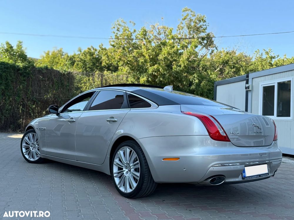 Jaguar XJ 30d Premium Luxury - 3
