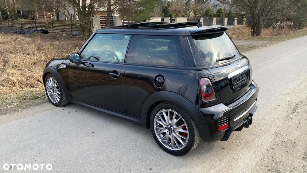 MINI John Cooper Works - 5
