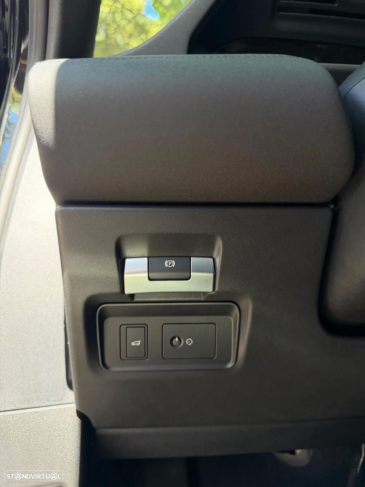 Land Rover Range Rover Evoque 1.5 P160 Dynamic SE Auto - 35