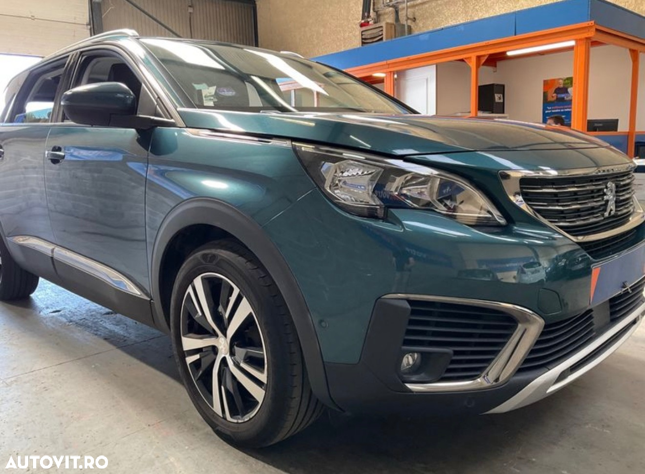 Peugeot 5008 1.2L PureTech EAT8 S&S Allure Pack - 3