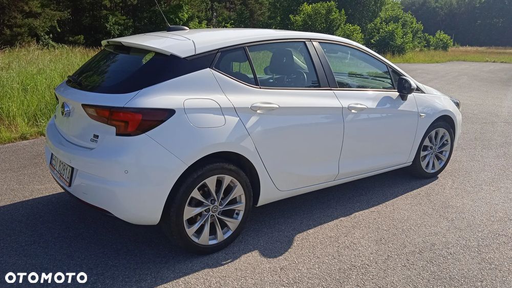 Opel Astra 2016 photo 2