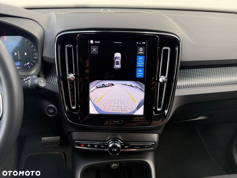 Volvo XC 40 - 23