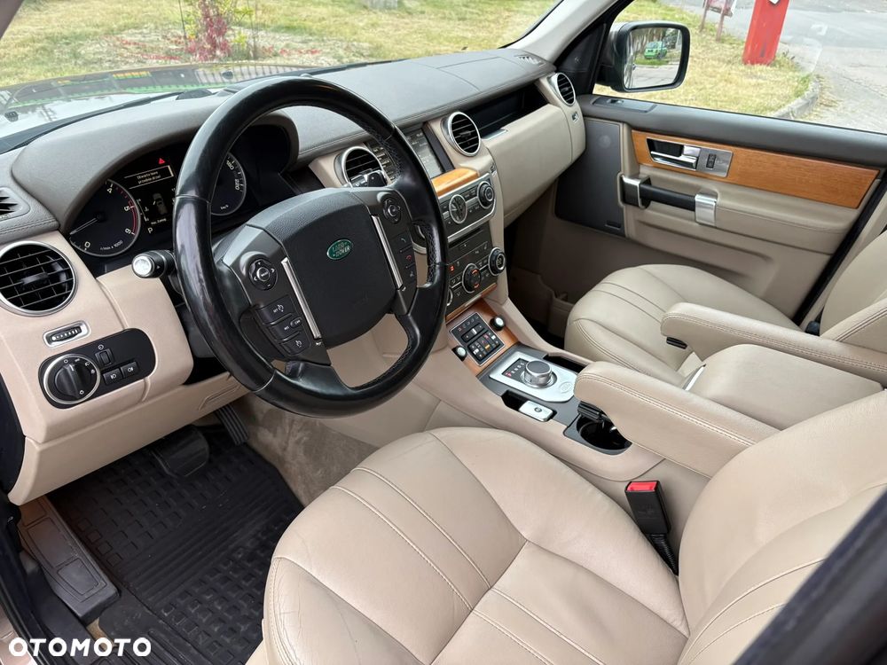 Land Rover Discovery IV 3.0 SD V6 HSE - 10