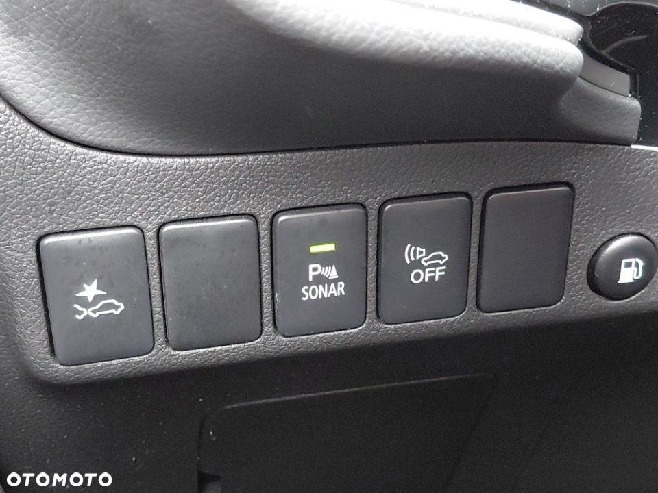 Mitsubishi Outlander - 14