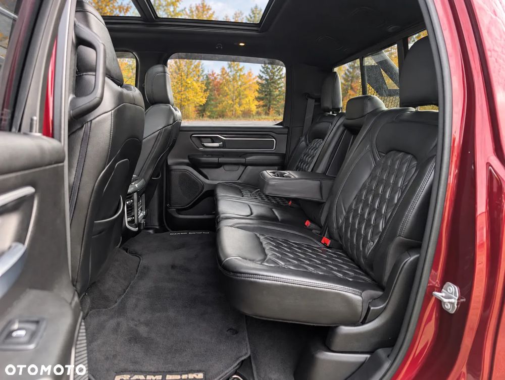 RAM 1500 Crew Cab Shortbed Bighorn - 21