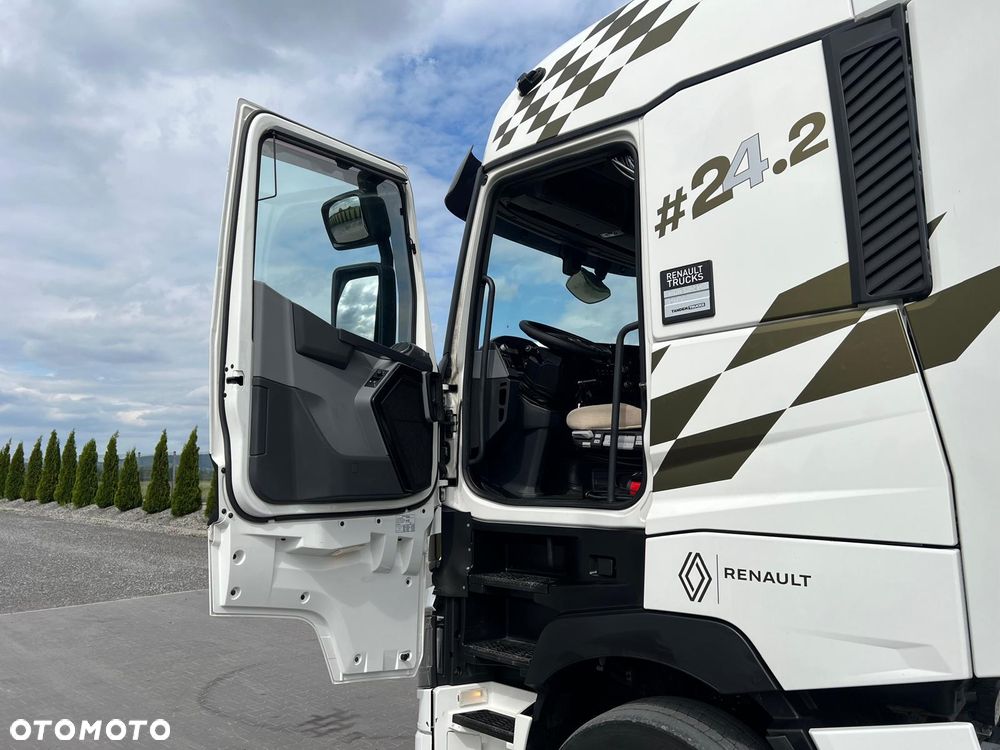 Renault T520/ HIGH CAB/ MODEL 2021/ ZABUDOWY/ KLIMA POSTOJOWA/ TOP STAN - 23