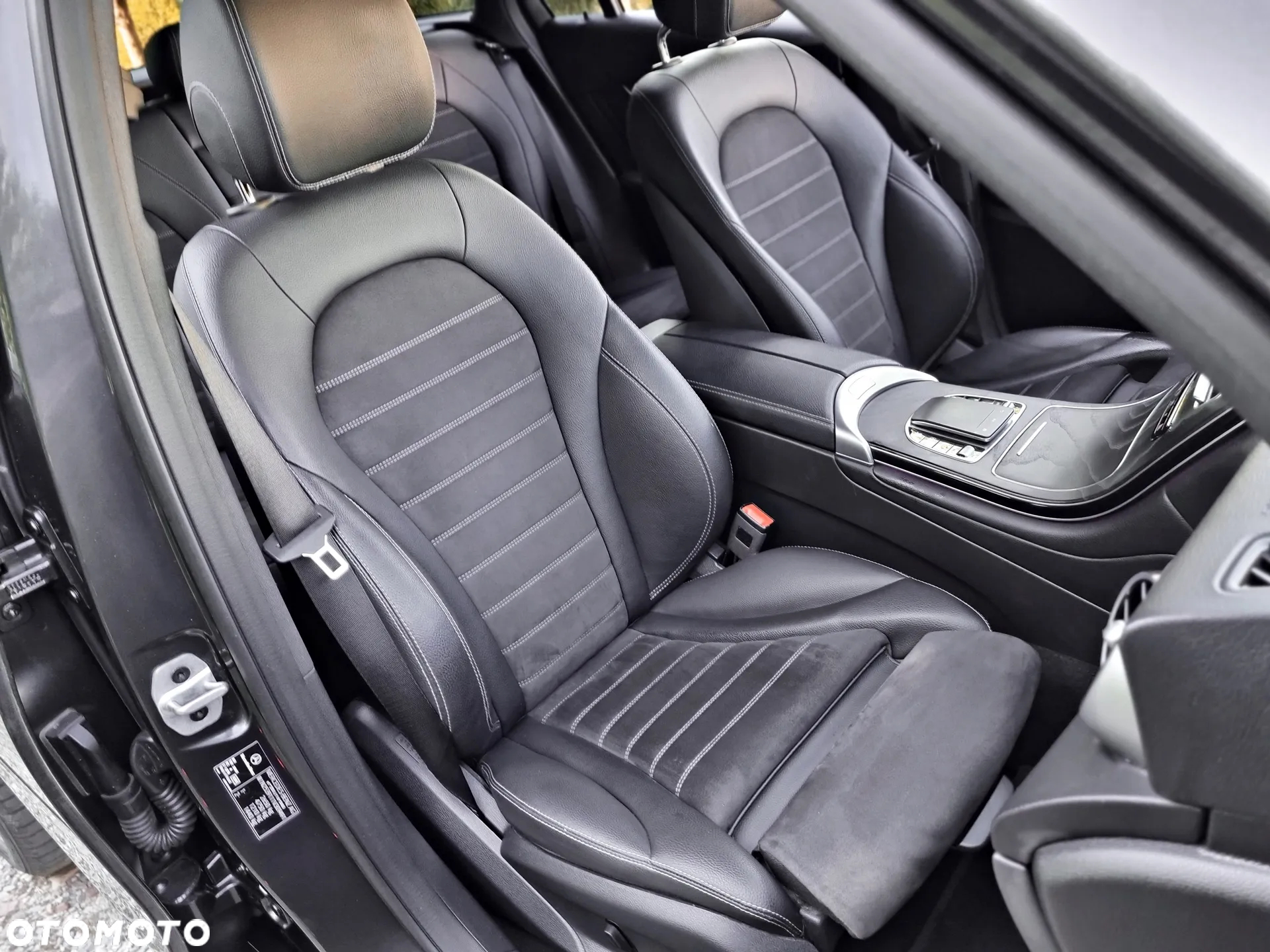 Mercedes-Benz GLC 220 d 4Matic 9G-TRONIC AMG Line Plus - 21