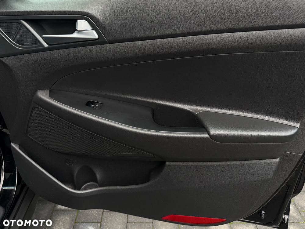 Hyundai Tucson 2.0 CRDi 4WD Intro Edition - 28