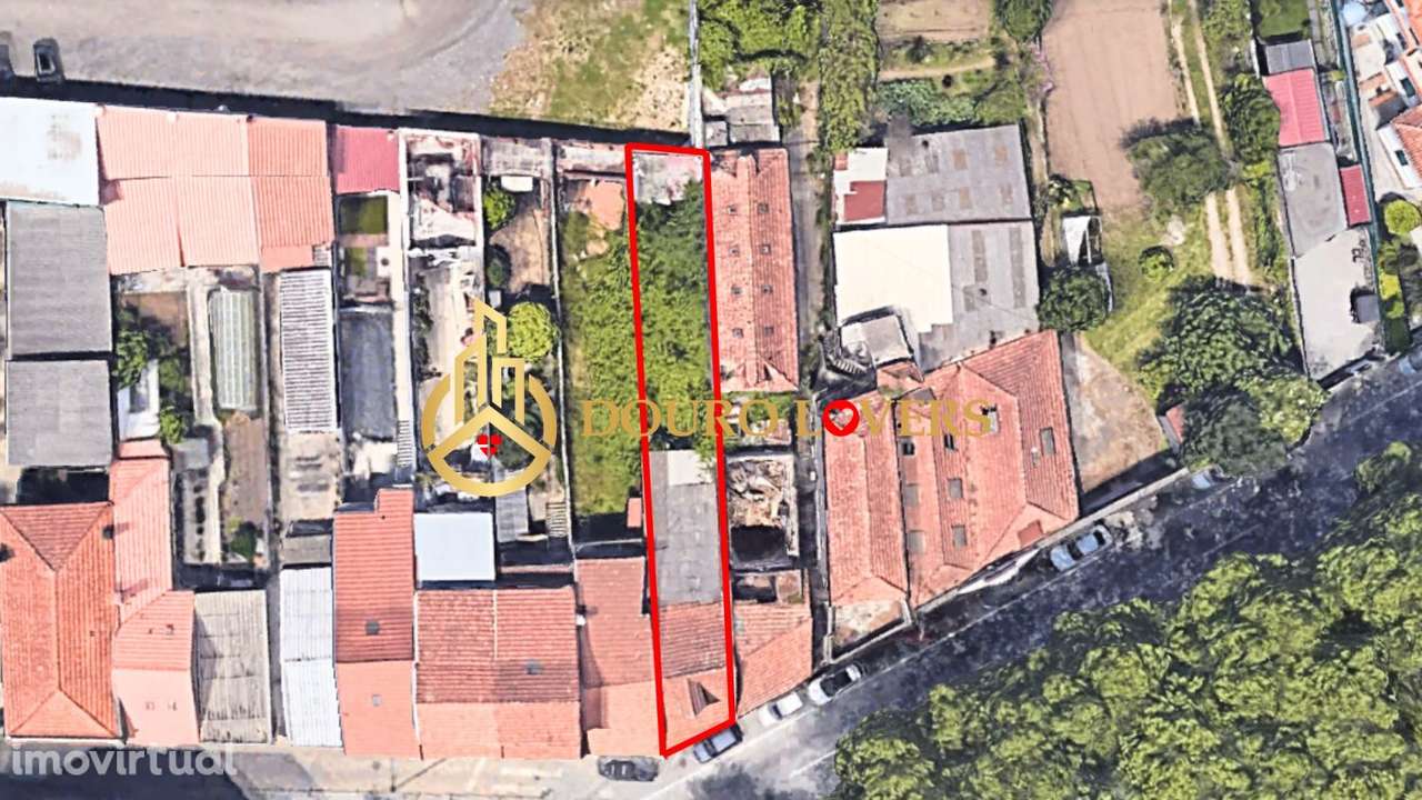 Terreno a 800m do H. S. João - Grande imagem: 2/3