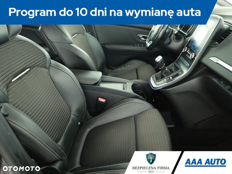 Renault Grand Scenic - 8