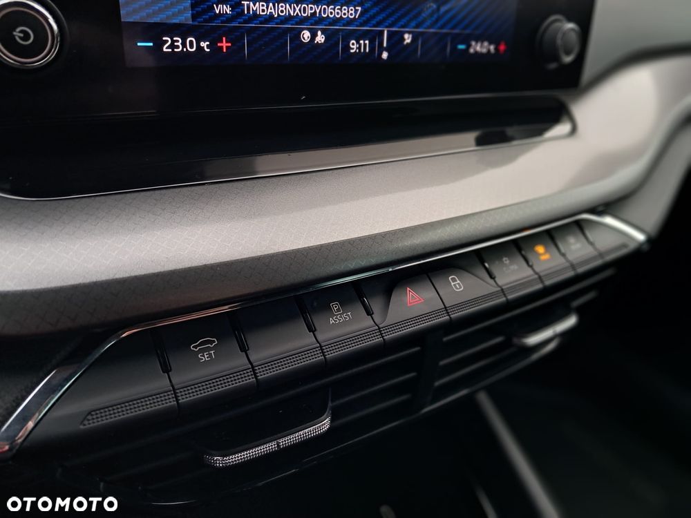 Skoda Octavia 2.0 TDI Ambition DSG - 27