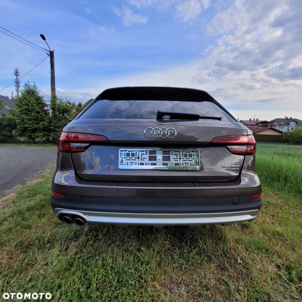 Audi A4 Allroad 2.0 TDI Quattro S tronic - 16