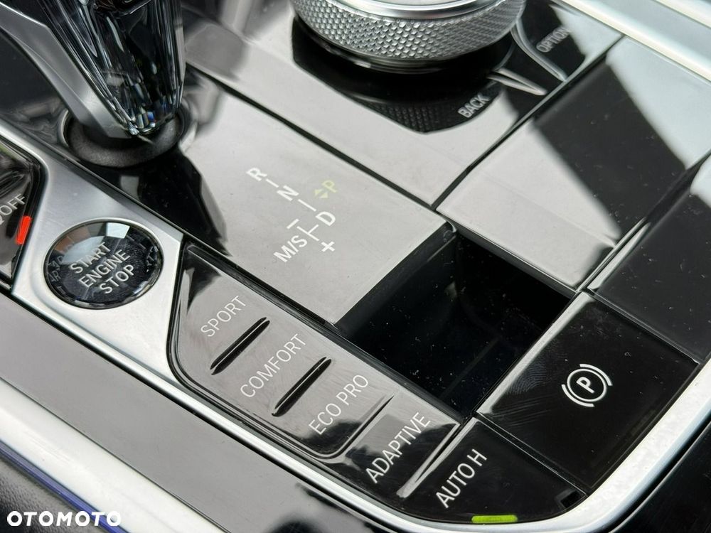 BMW Seria 8 840i xDrive - 37
