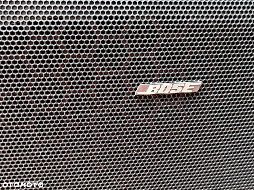 Porsche Cayenne Turbo Tiptronic S - 29