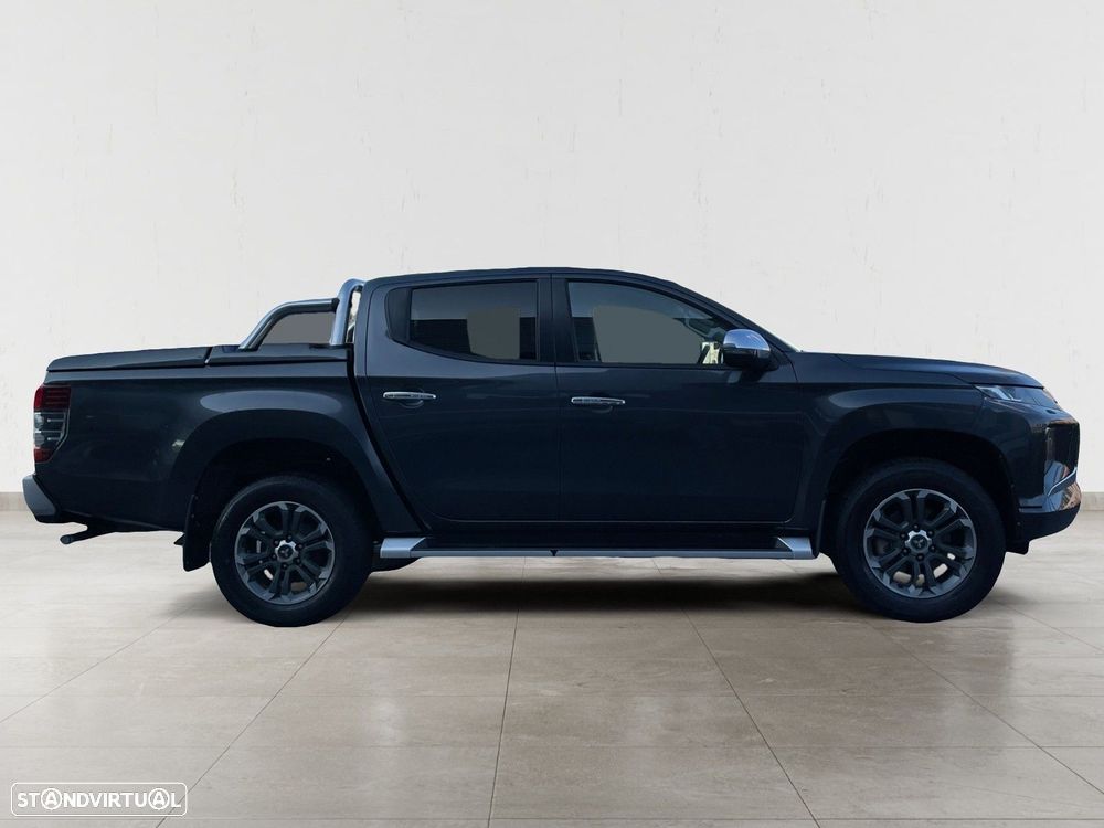 Mitsubishi L200 2.3 DI-D Strakar CD Connect Edition 4WD - 7