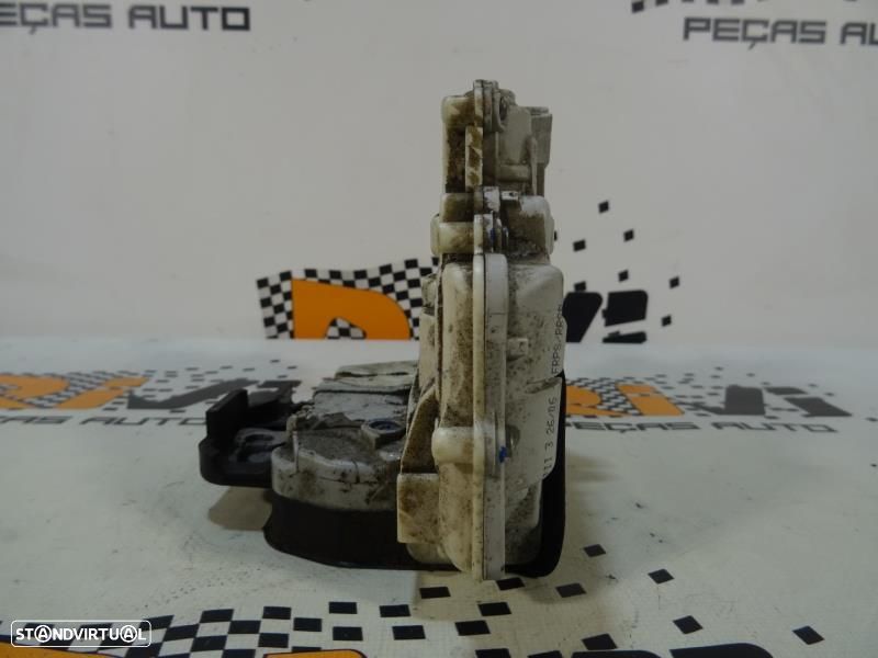 Fecho Da Porta Trás Esquerda Audi A4 (8Ec, B7)  8E0839015aa / 8E0 839 - 5