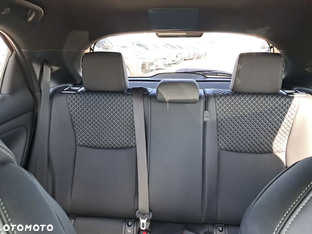 Toyota Yaris Hybrid 1.5 Executive - 27